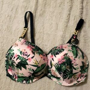 Victoria's Secret Bombshell Very Sexy bra New